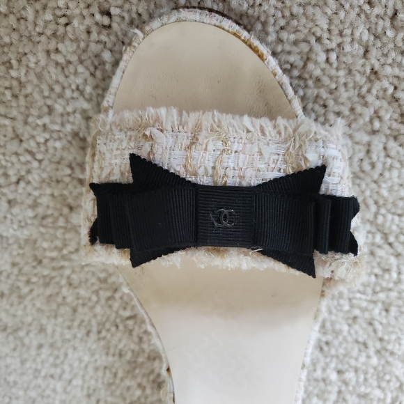 Chanel Pink Fabric Sandals (Size 9.5) - Picture 3 of 9